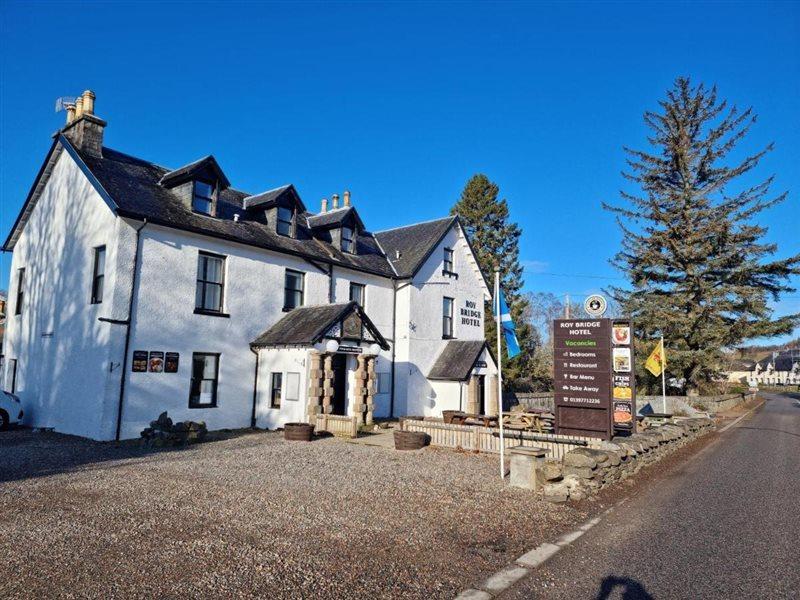 Roy Bridge Hotel Roybridge Exteriör bild